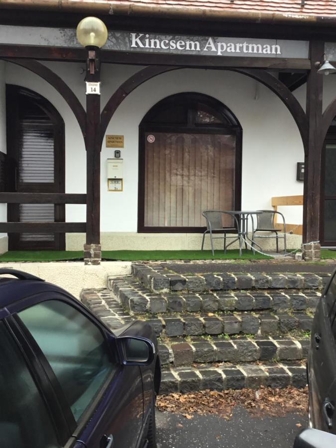 אגר Kincsem Apartman מראה חיצוני תמונה