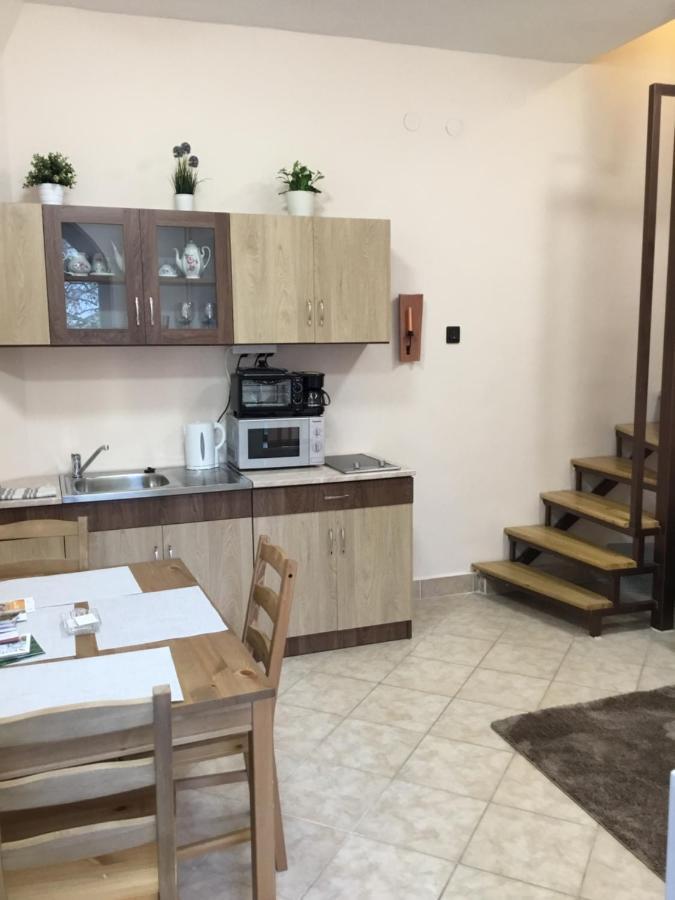 אגר Kincsem Apartman מראה חיצוני תמונה