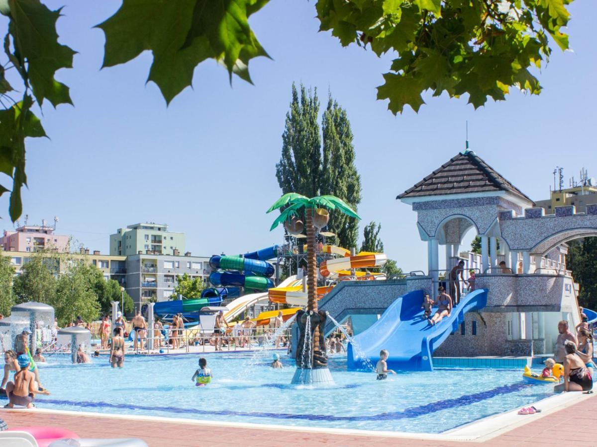 אגר Kincsem Apartman מראה חיצוני תמונה